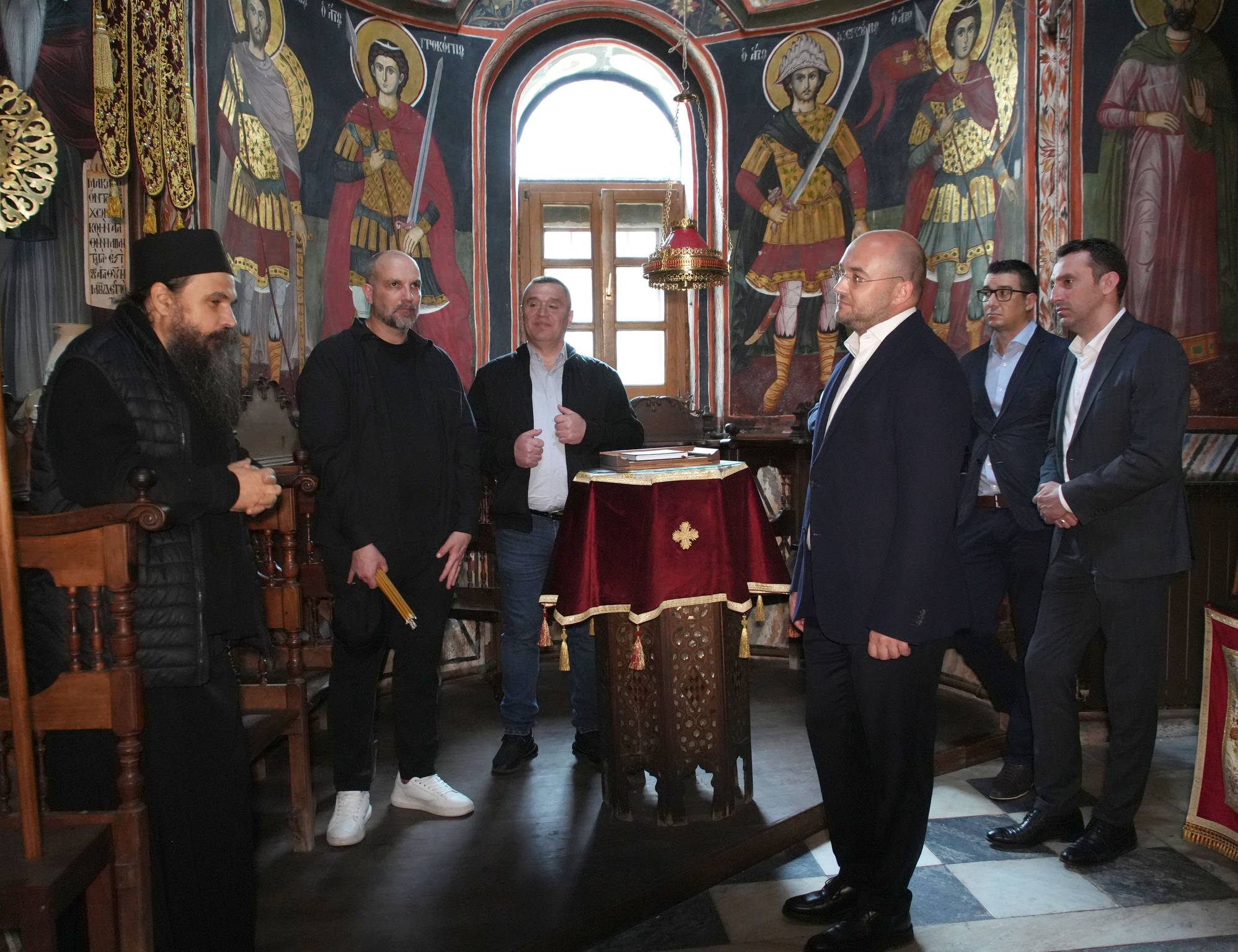 Българските представители се поклониха в съборния храм Българските представители се поклониха в съборния храм